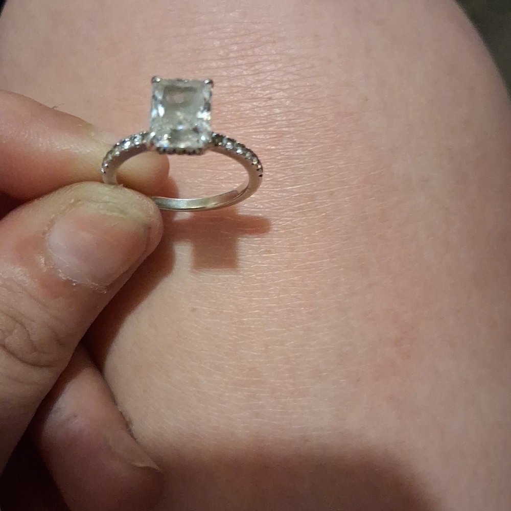 Elegant Silver Ring with Clear Stone